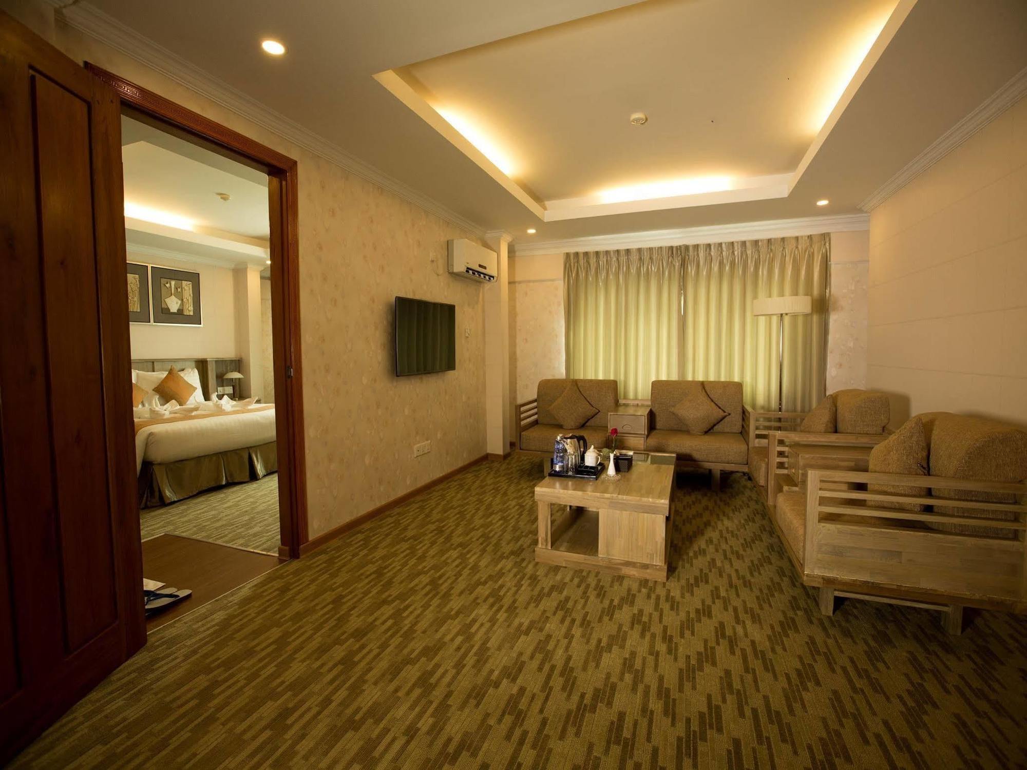 Royal Taunggyi Hotel Exteriér fotografie