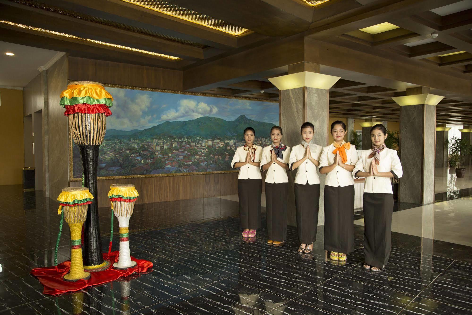 Royal Taunggyi Hotel Exteriér fotografie